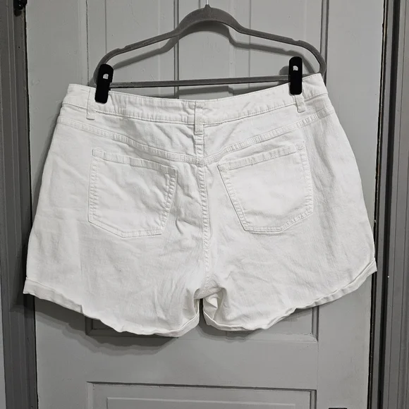 Lane Bryant Boyfriend Fit Midi Jean Short - Picture 5 of 5